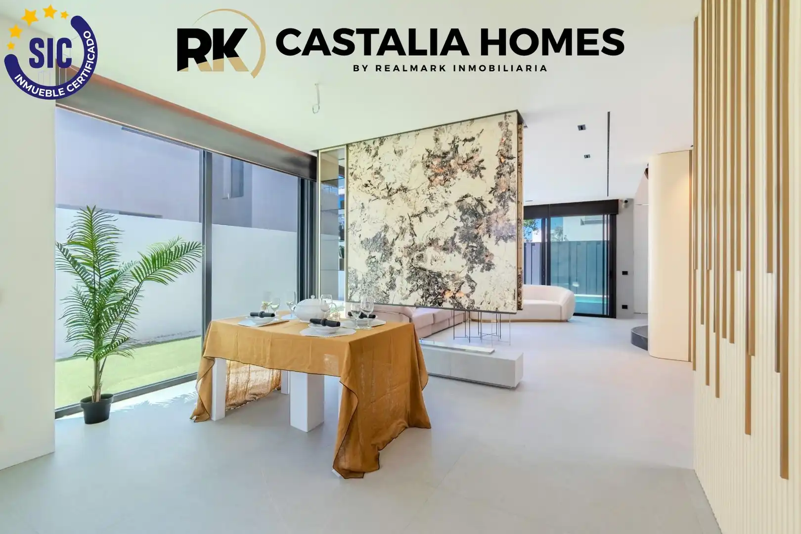 Menjador de Casa o xalet en venda en Castellón de la Plana / Castelló de la Plana amb Aire condicionat, Calefacció i Jardí privat