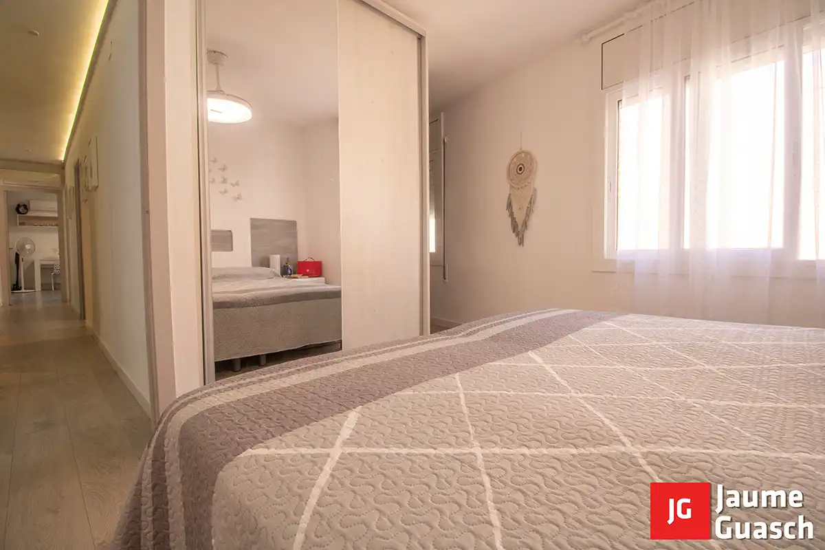 Schlafzimmer von Wohnung zum Verkauf in Torredembarra mit Klimaanlage, Heizung und Balkon