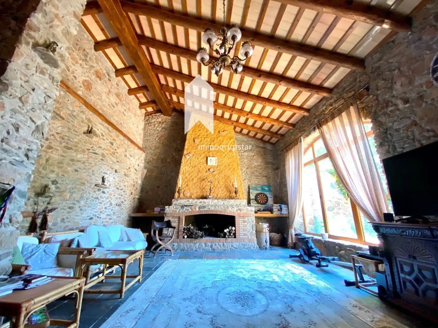 Sala d'estar de Finca rústica en venda en Vall-llobrega amb Aire condicionat, Calefacció i Terrassa