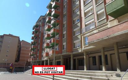 Vista exterior de Pis en venda en Vic amb Terrassa
