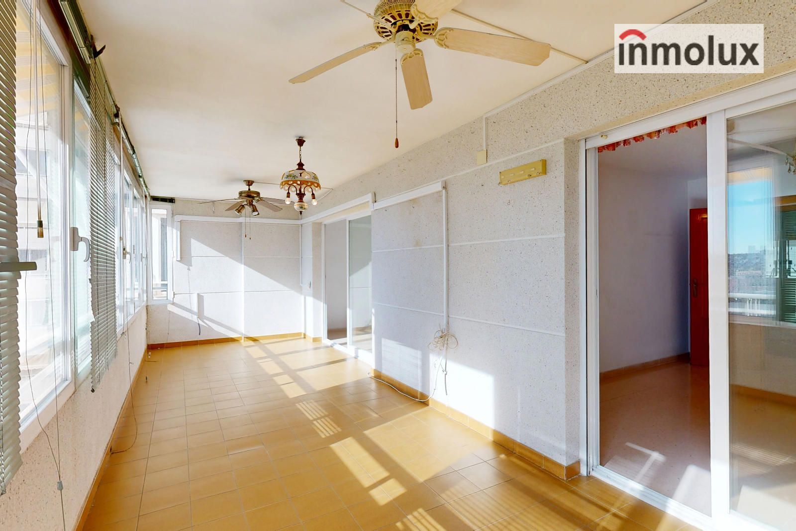 Living room of Flat for sale in Alicante / Alacant  with Terrace, Swimming Pool and Community pool