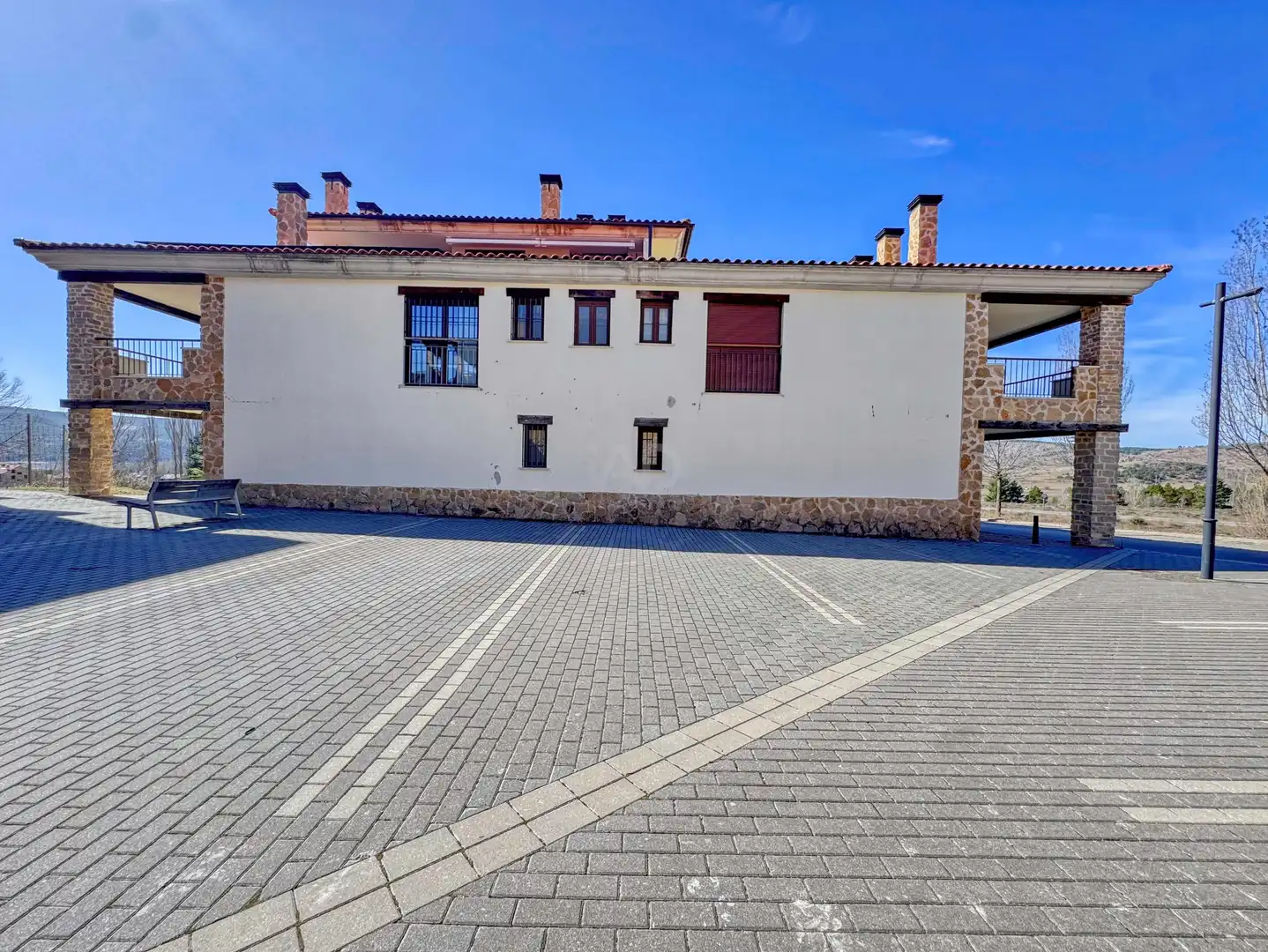 Vista exterior de Dúplex en venta en Alcalá de la Selva con Calefacción y Terraza