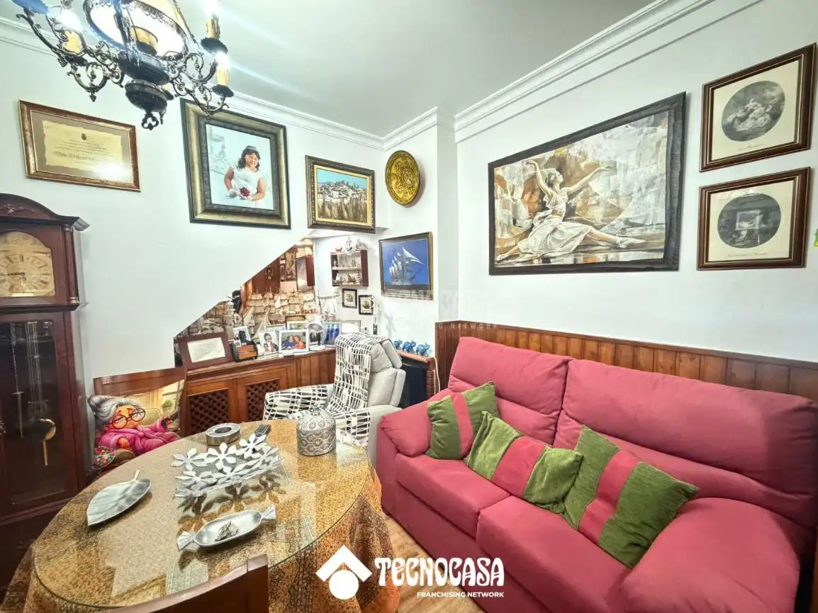 Sala de estar de Casa adosada en venta en Álora con Terraza y Balcón
