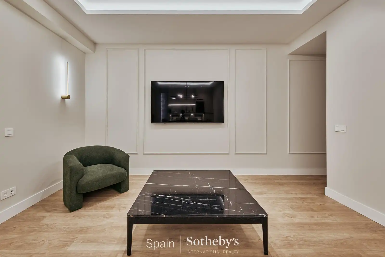 Sala d'estar de Apartament en venda en Madrid amb Aire condicionat, Calefacció i Terrassa