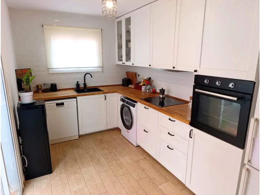 Casa o chalet en venta en Calle Monturiol, Calella