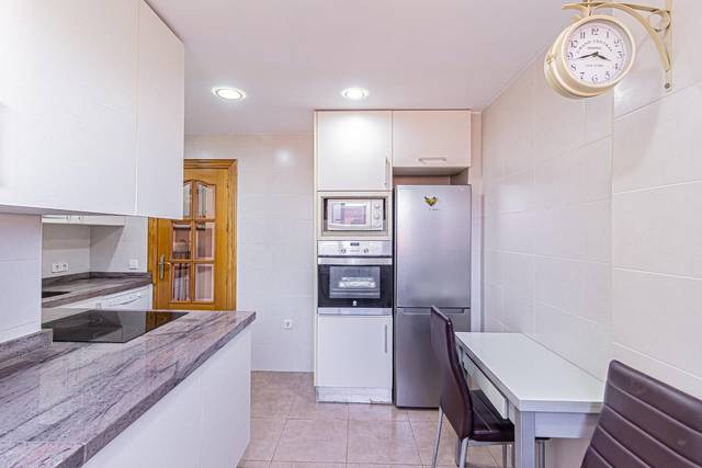 Piso en Venta en  REINA VICTORIA EUGENIA, 35 en Ensanche