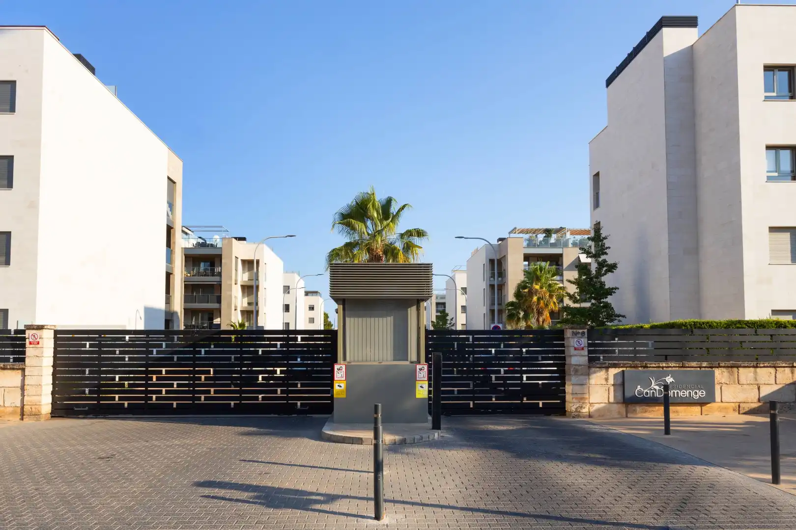 Exterior view of Flat for sale in  Palma de Mallorca  with Air Conditioner, Heating and Parquet flooring