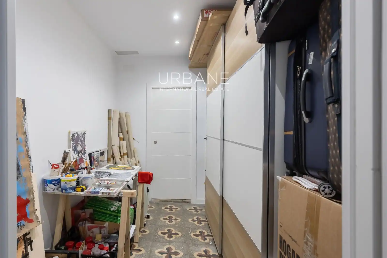 Cuina de Pis de lloguer en Barcelona amb Aire condicionat, Calefacció i Terrassa