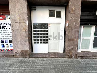 Exterior view of Premises for sale in  Barcelona Capital  with Air Conditioner