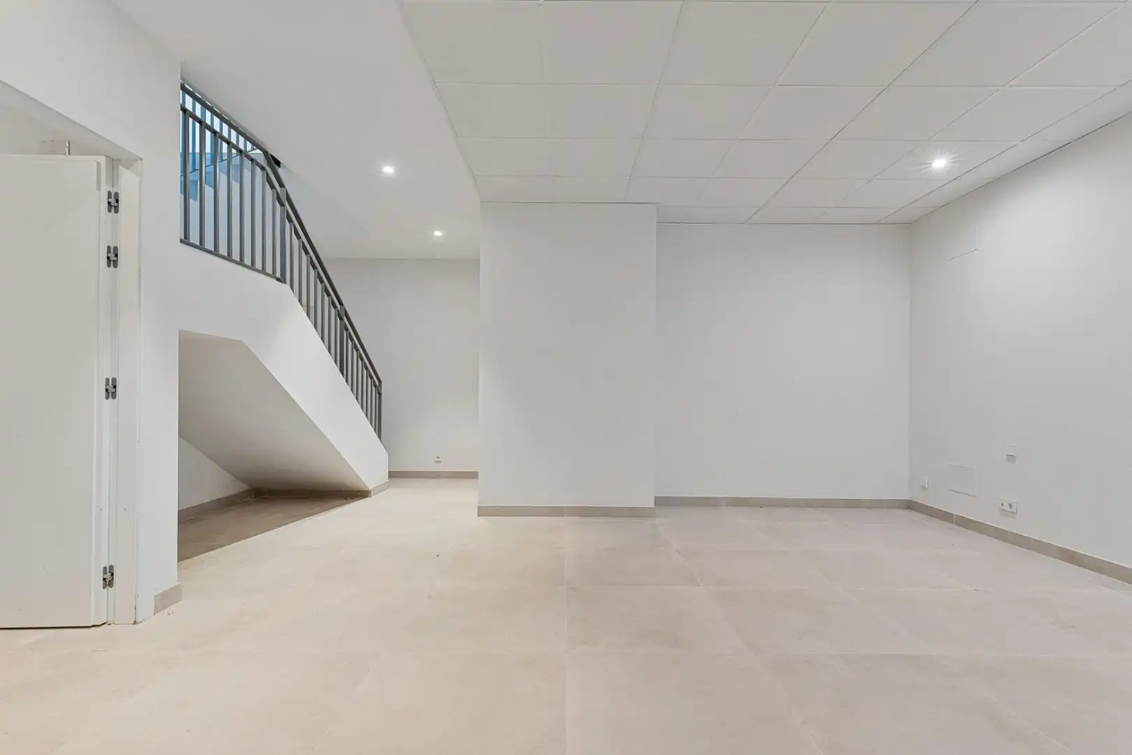 Casa adosada en venta en Marbella con Aire acondicionado, Calefacción y Jardín privado
