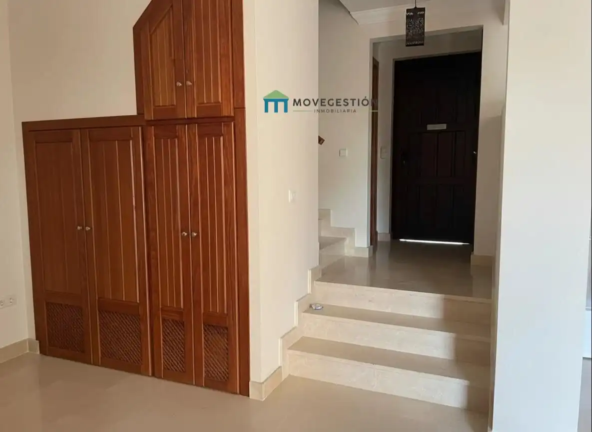 Casa adosada en venta en Arcos de la Frontera con Terraza
