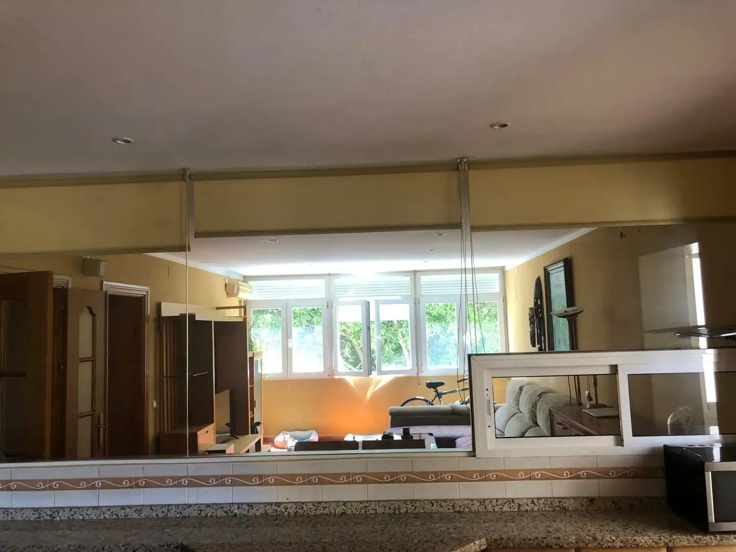 Sala de estar de Piso en venta en Carretera de Cádiz