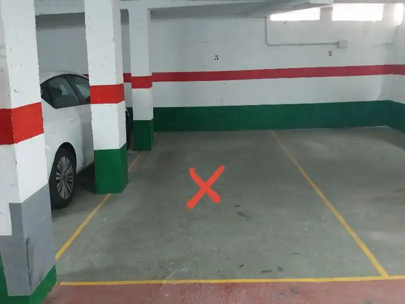 Parkplatz von Garage zur Miete in Salamanca
