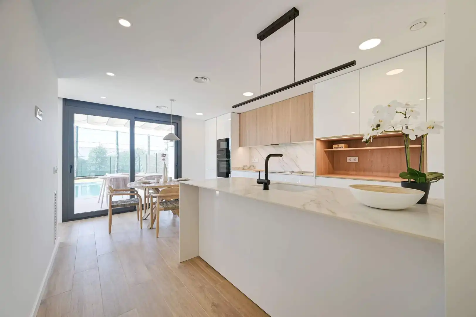 Cocina de Casa o chalet en venta en Sant Pere Pescador con Aire acondicionado, Calefacción y Jardín privado