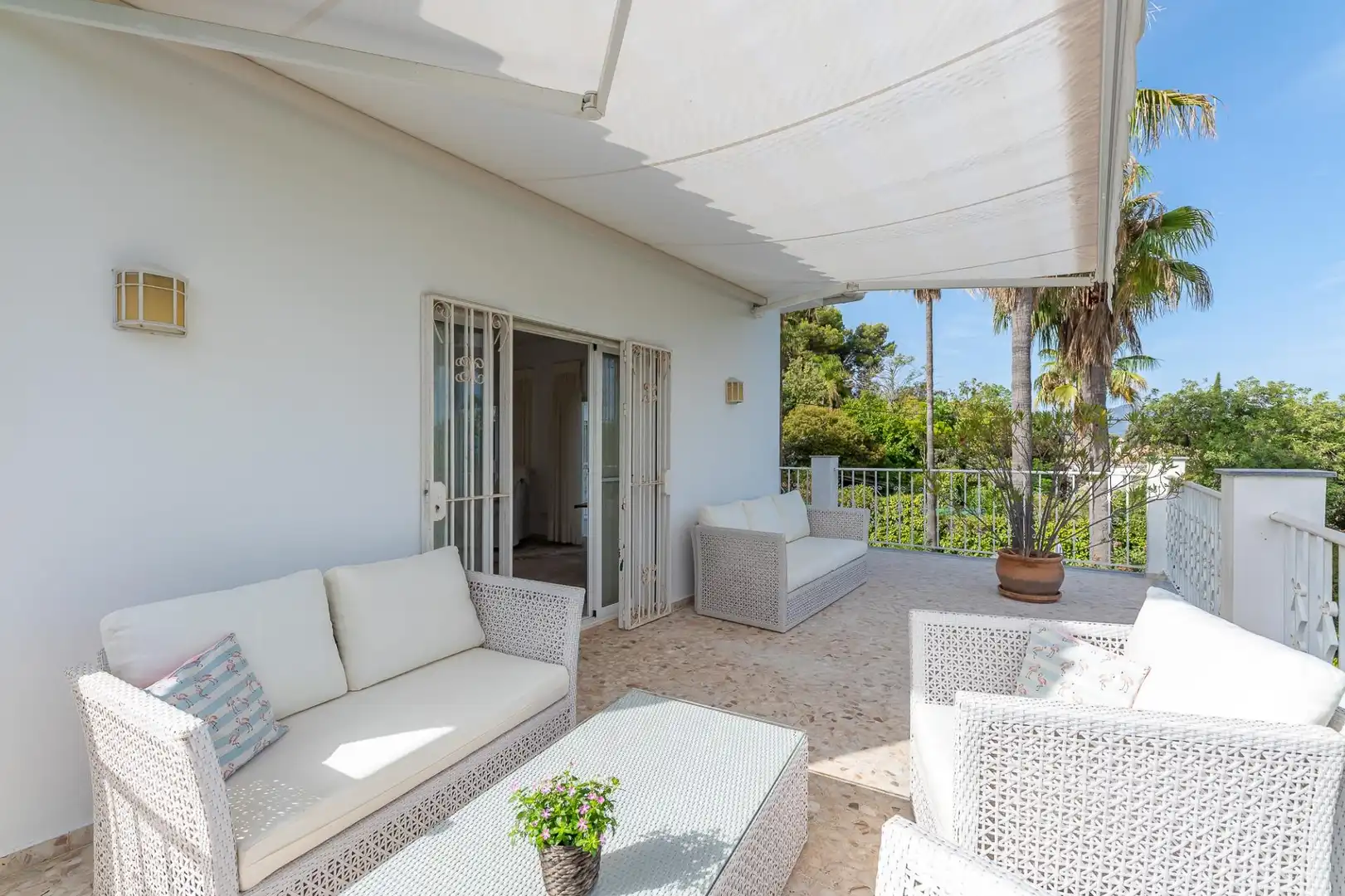 Terrassa de Casa o xalet en venda en Alhaurín El Grande amb Aire condicionat, Calefacció i Jardí privat