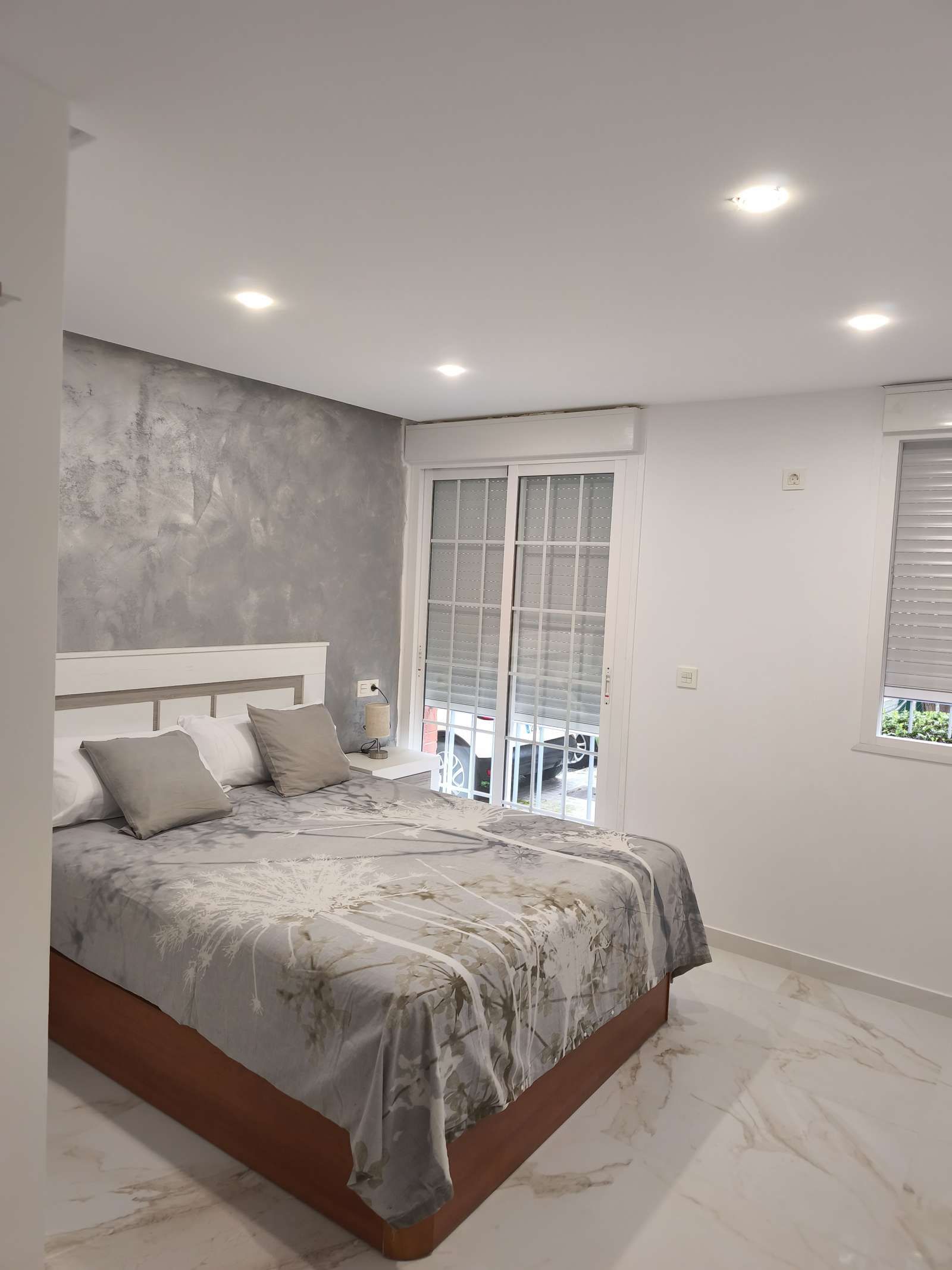 Bedroom of Flat to share in  Sevilla Capital  with Air Conditioner and Terrace