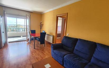 Sala d'estar de Pis en venda en Cunit amb Calefacció i Terrassa