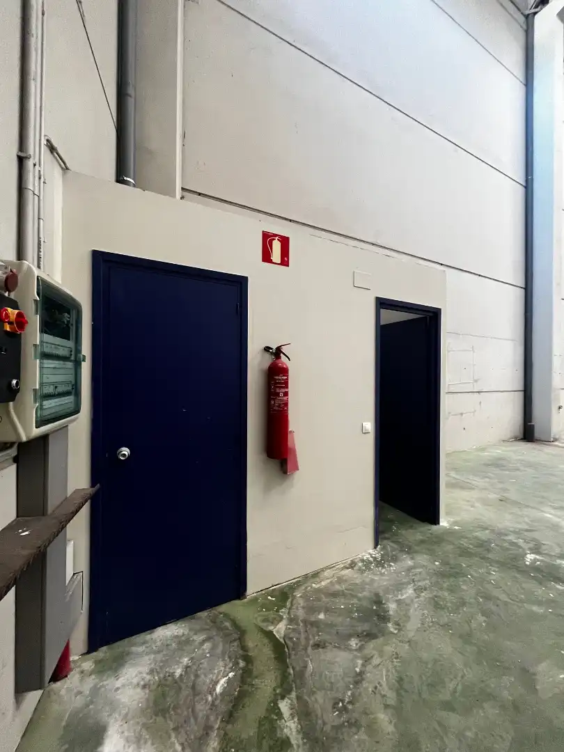 Industriegebäude zum Verkauf in Carrer Bassa Miquela 8, imagen 5