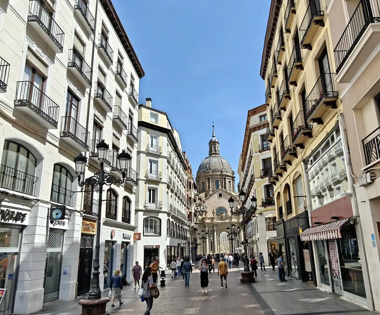 Vista exterior de Piso en venta en Zaragoza con Calefacción, Parquet y Terraza