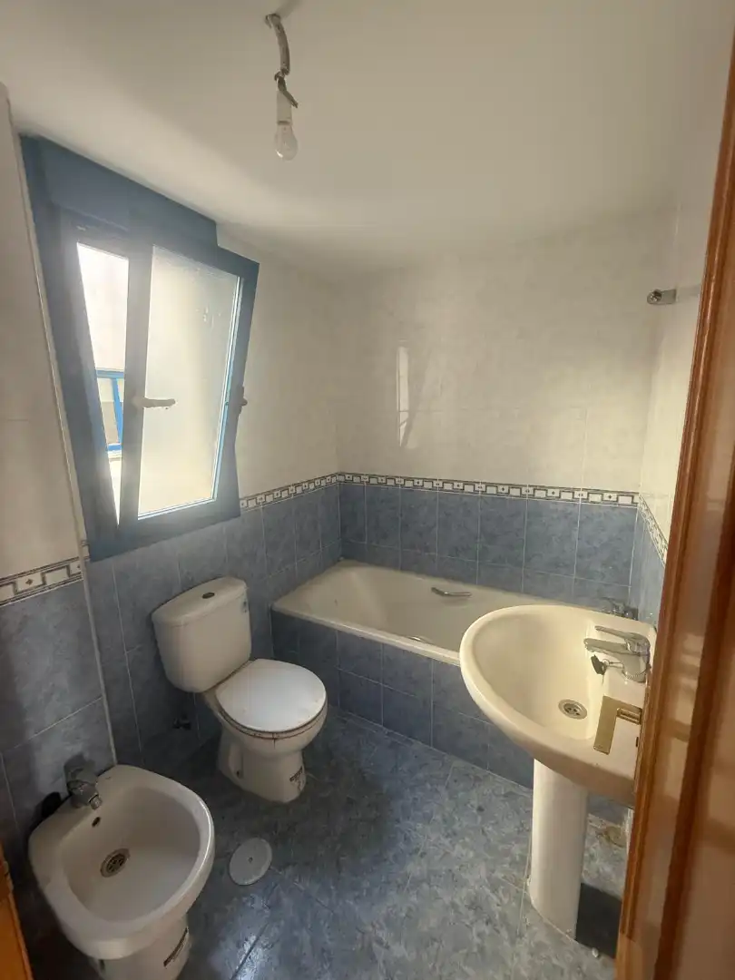 Bany de Apartament en venda en Málaga amb Jardí privat, Terrassa i Traster