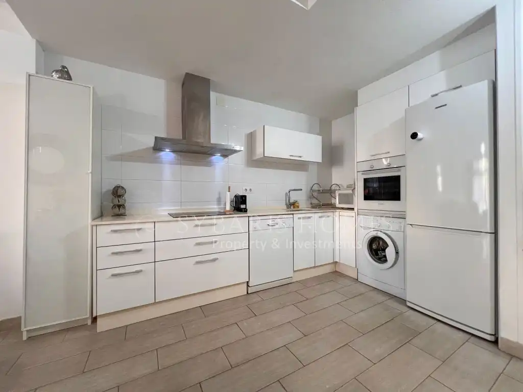 Apartments for sale in Carrer Llac Baikal, 3, L'Almadrava - L'Estanyó