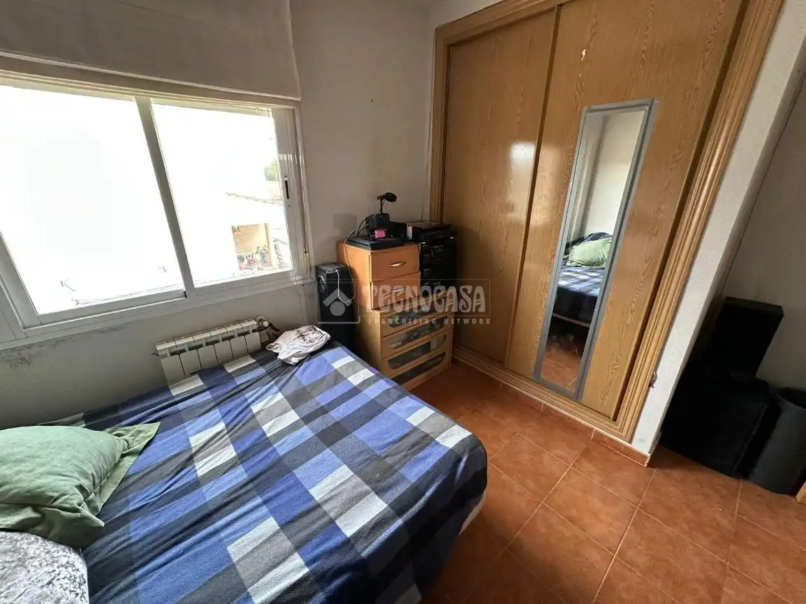 Schlafzimmer von Wohnung zum Verkauf in Meco mit Heizung