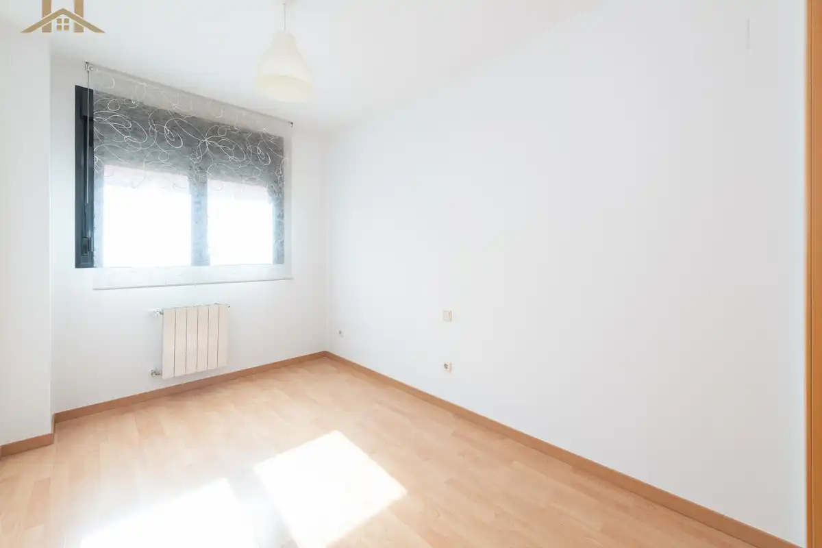 Bedroom of Flat for sale in Pinto  with Air Conditioner, Heating and Storage room