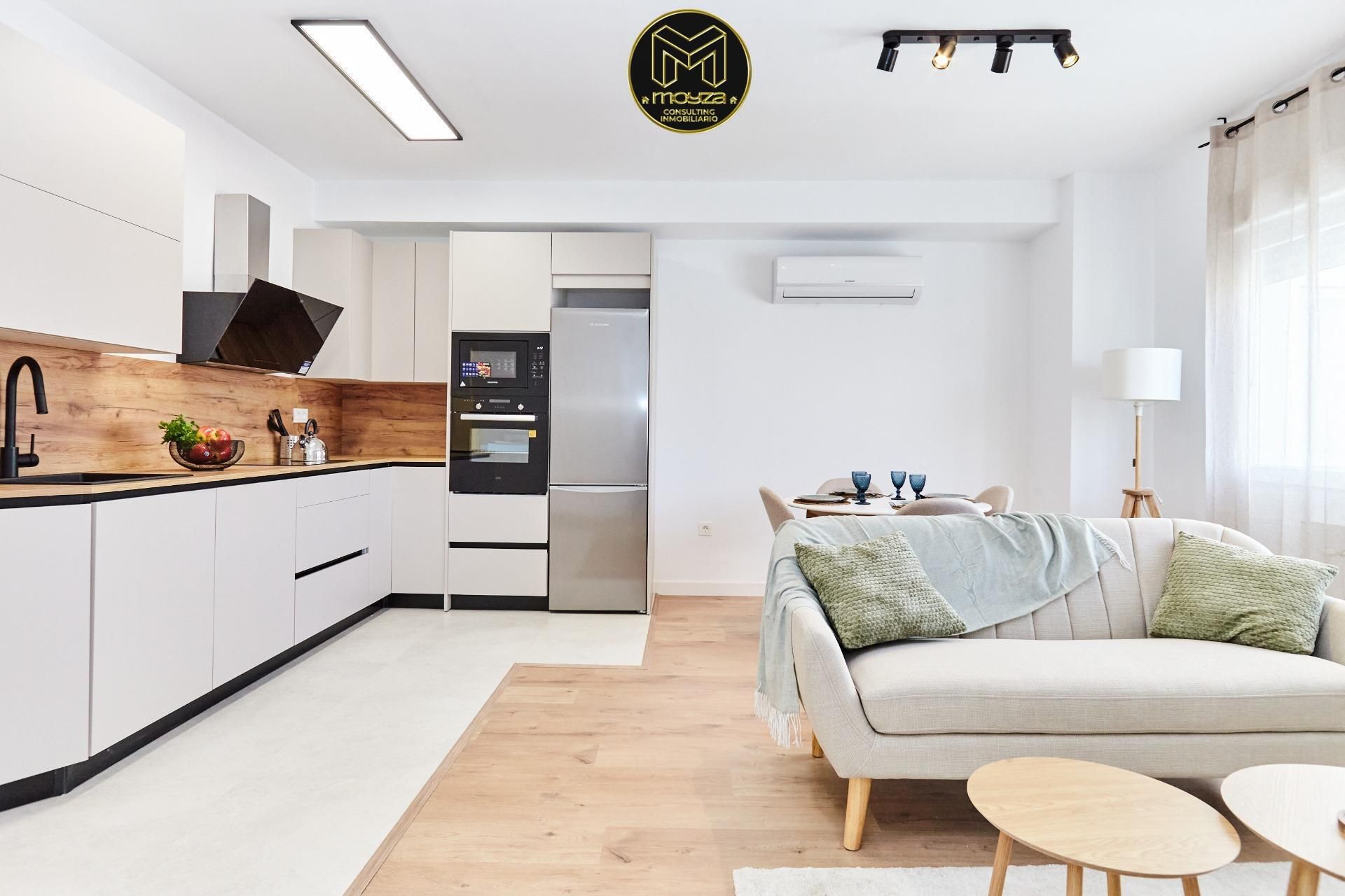 Kitchen of Flat for sale in  Jaén Capital  with Air Conditioner