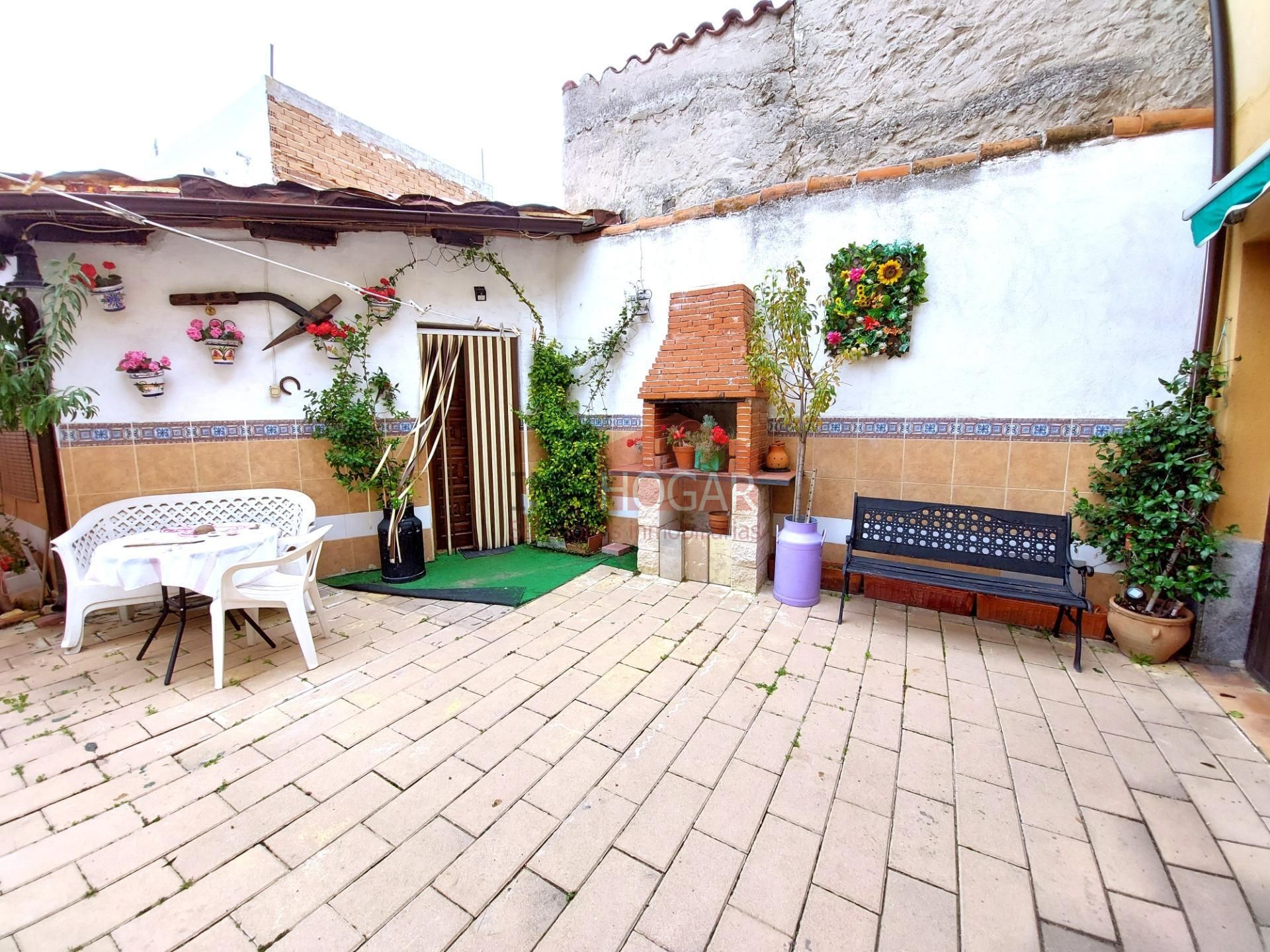 Terrace of House or chalet for sale in Arévalo  with Heating and Storage room