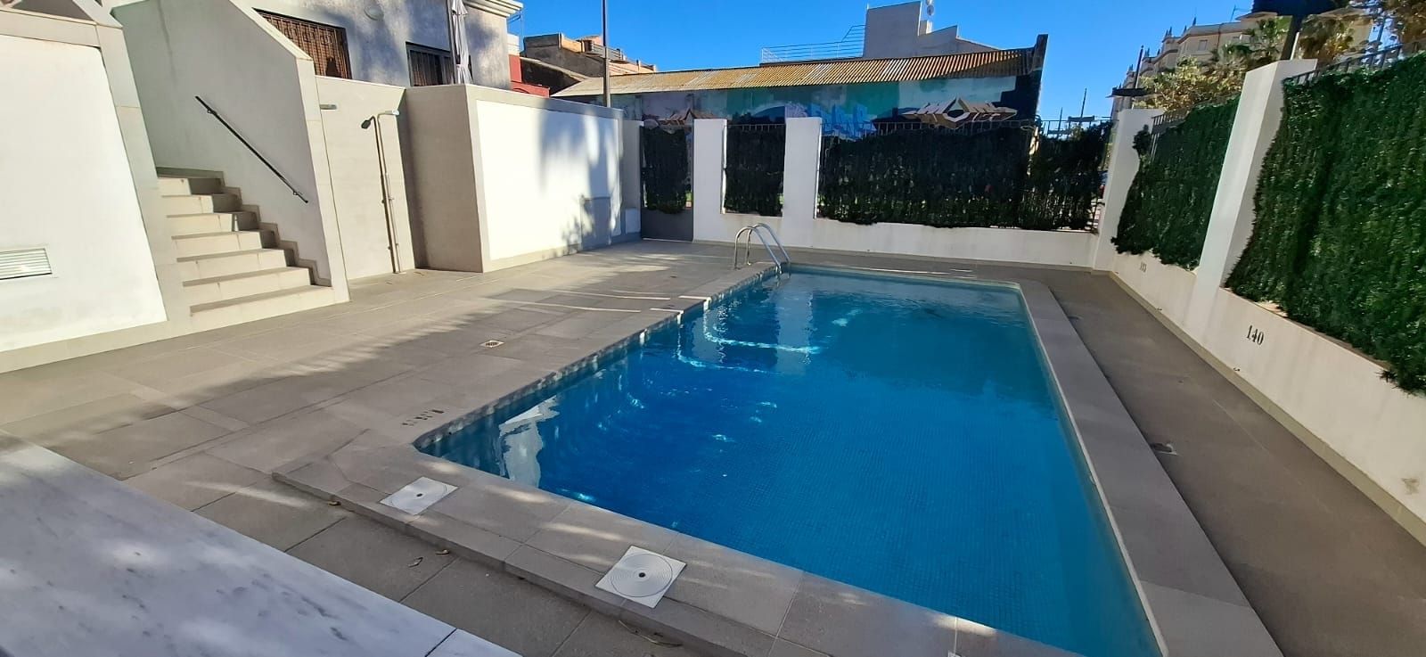 Swimming pool of Study to rent in  Valencia Capital  with Air Conditioner, Heating and Parquet flooring