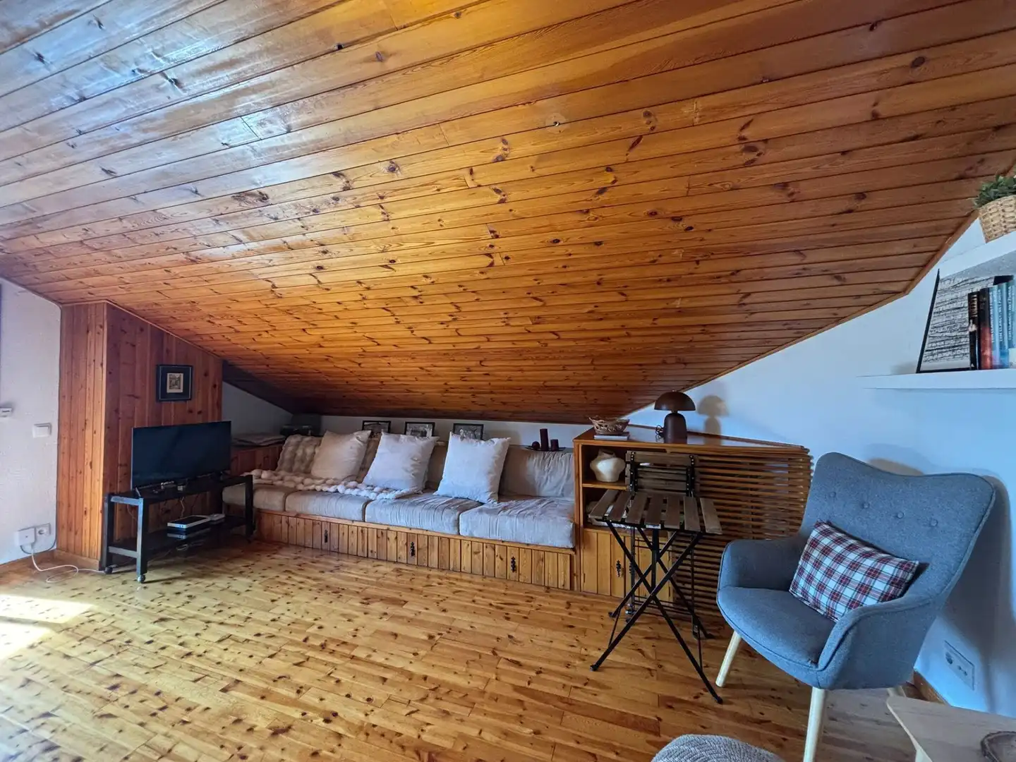 Sala d'estar de Apartament de lloguer en Alp amb Calefacció i Moblat