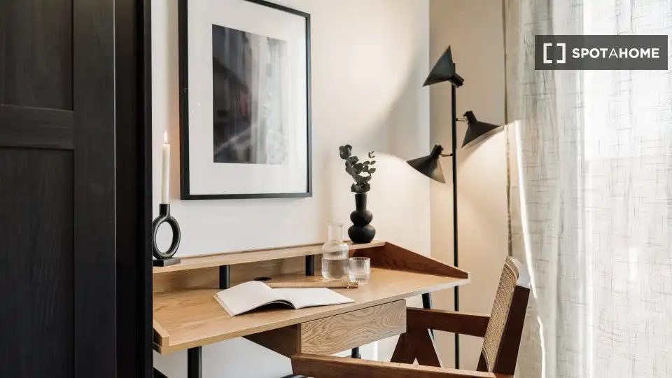 Bedroom of Flat for rent in Barcelona  with Air Conditioner, Heating and Furnished