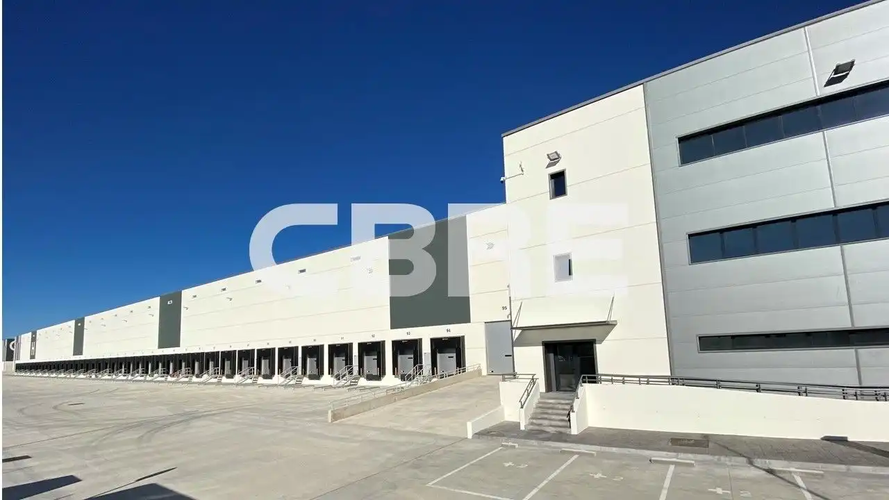 Industriegebäude zur Miete in Cabanillas del Campo
