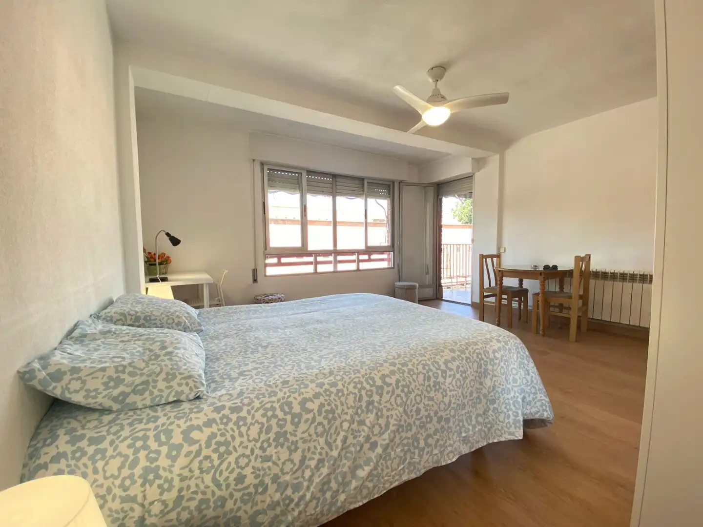 Room in Calle Pedroches, 7, Entrevías