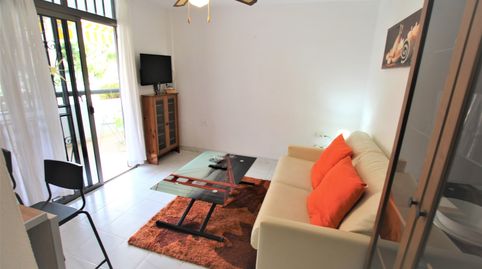 Foto 2 de Piso en venta en Calle Andorra, Los Cristianos, Arona
