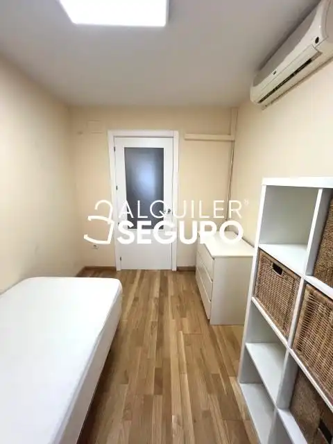 Bedroom of Flat for rent in Pinto  with Air Conditioner, Heating and Terrace