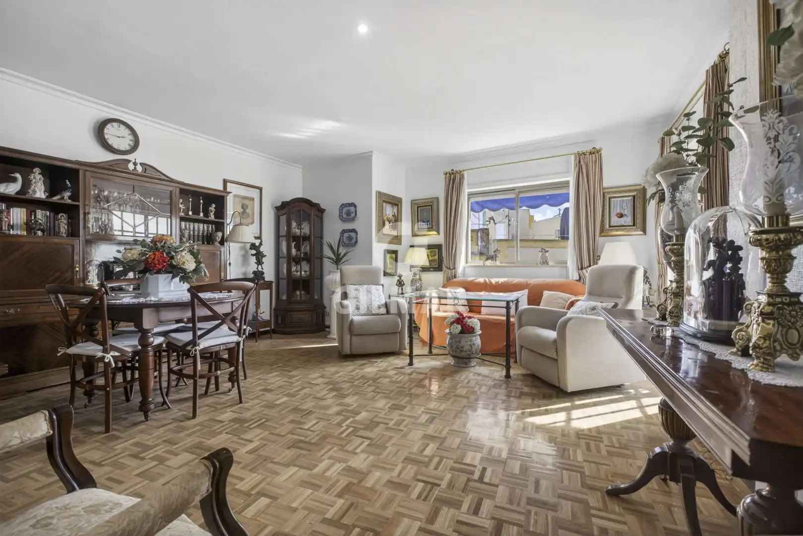 Vista exterior de Piso en venta en Sevilla con Calefacción y Balcón