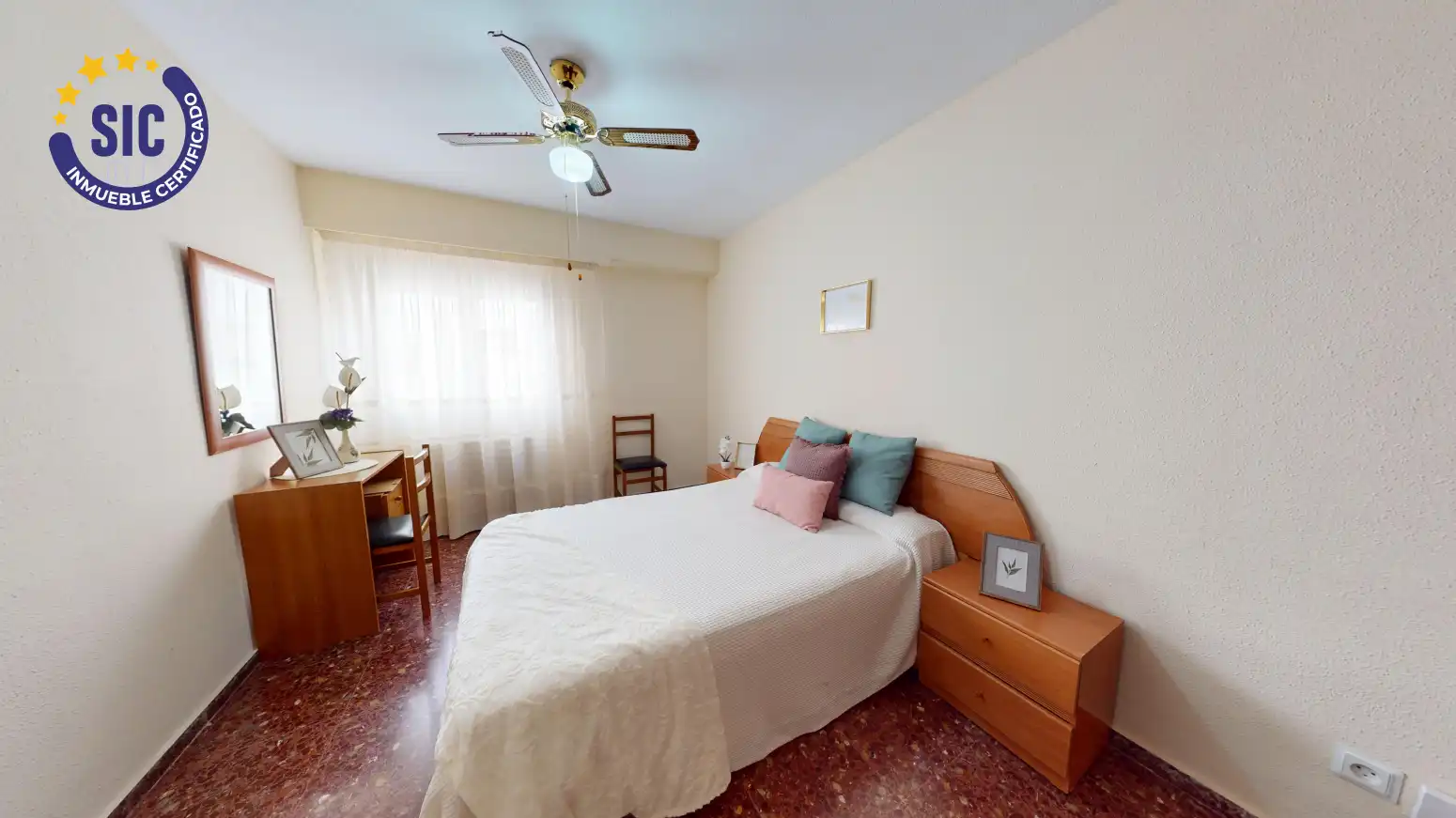 Habitación de Piso en venta en Valencia con Calefacción y Amueblado