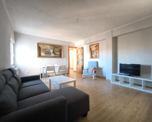 Living room of Flat to rent in Salamanca Capital  with Heating, Furnished and Oven