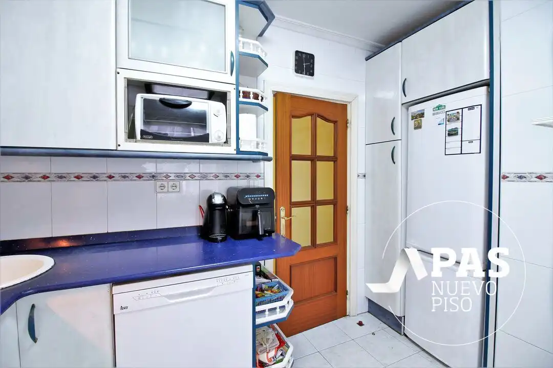 Kitchen of Flat for sale in Santander  with Heating and Terrace