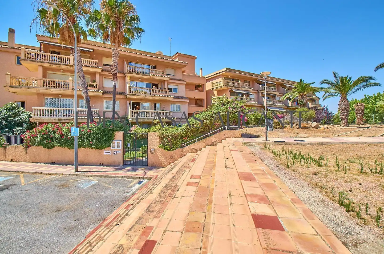 Exterior view of Flat for sale in El Campello  with Air Conditioner, Heating and Private garden