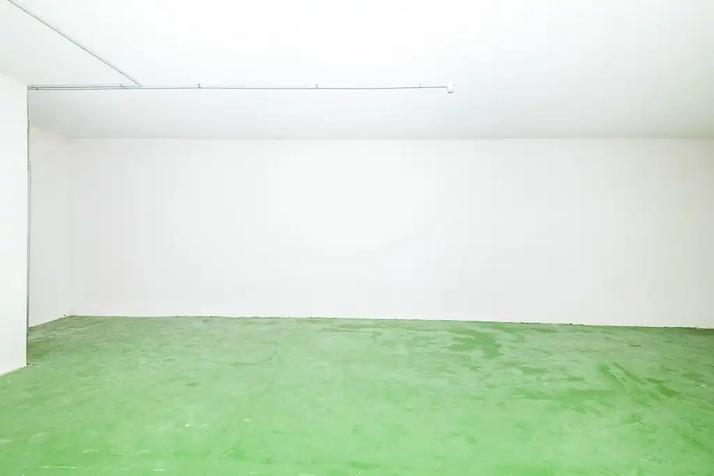 Garage for sale in Sopela