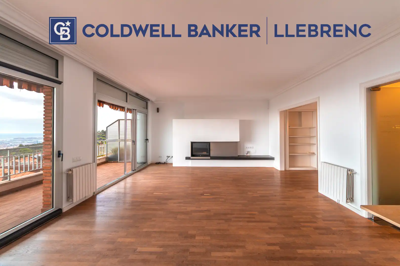 Sala de estar de Piso en venta en Barcelona con Calefacción, Parquet y Terraza