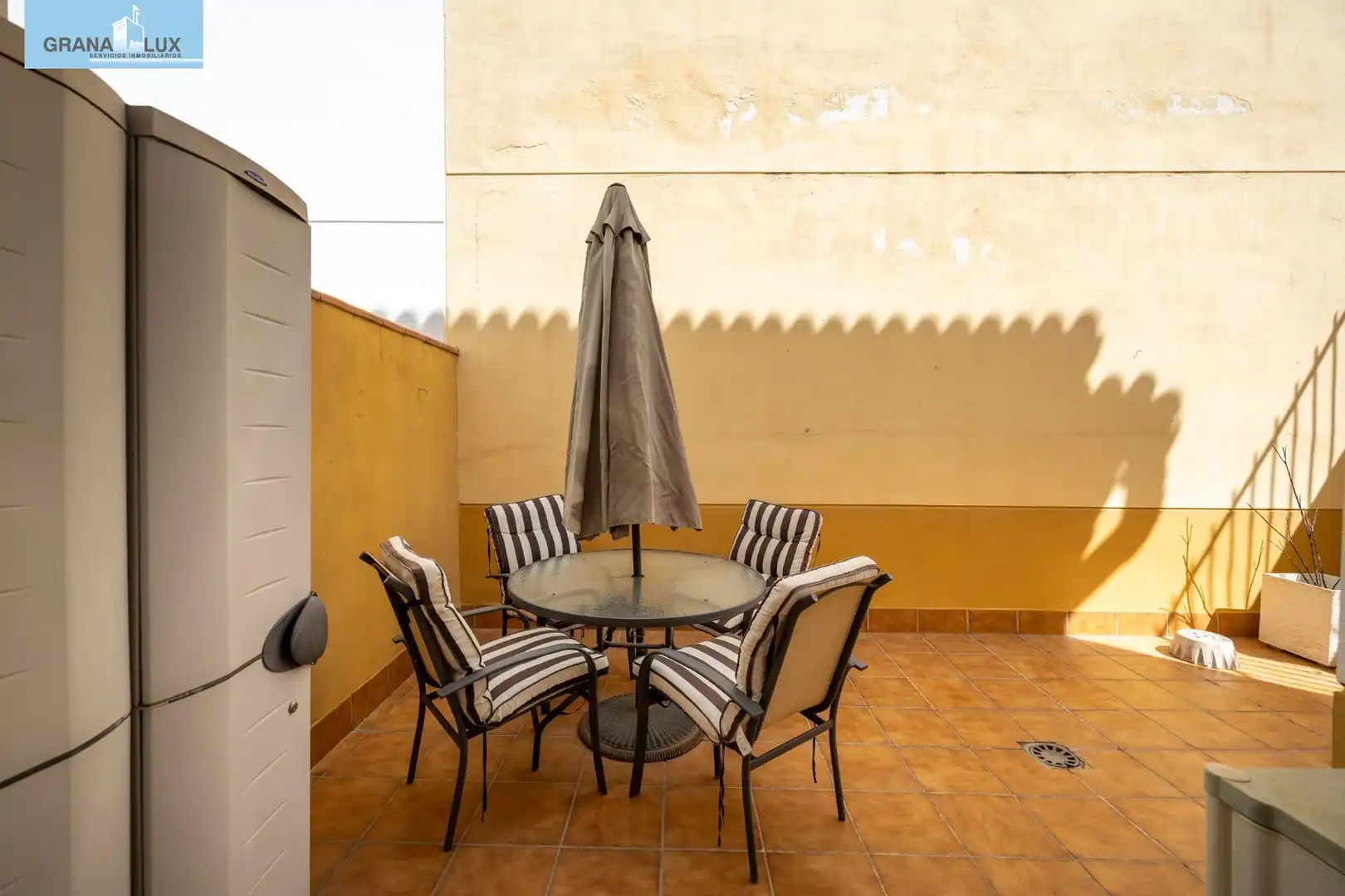 Terrassa de Casa adosada en venda en Cenes de la Vega amb Aire condicionat, Calefacció i Terrassa