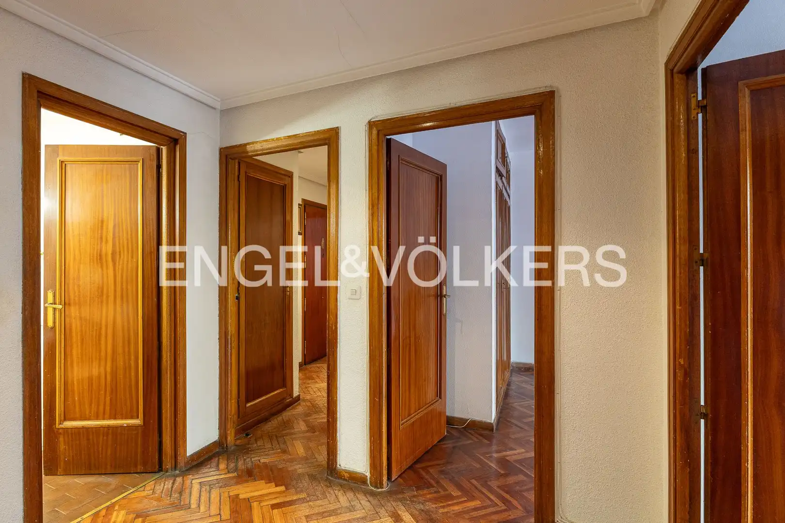 Wohnung zum Verkauf in Madrid mit Heizung und Parkett