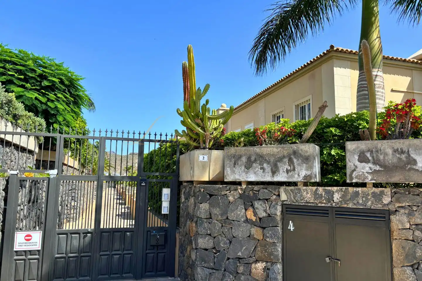 Exterior view of Houses for sale in Adeje  with Air Conditioner, Terrace and Furnished