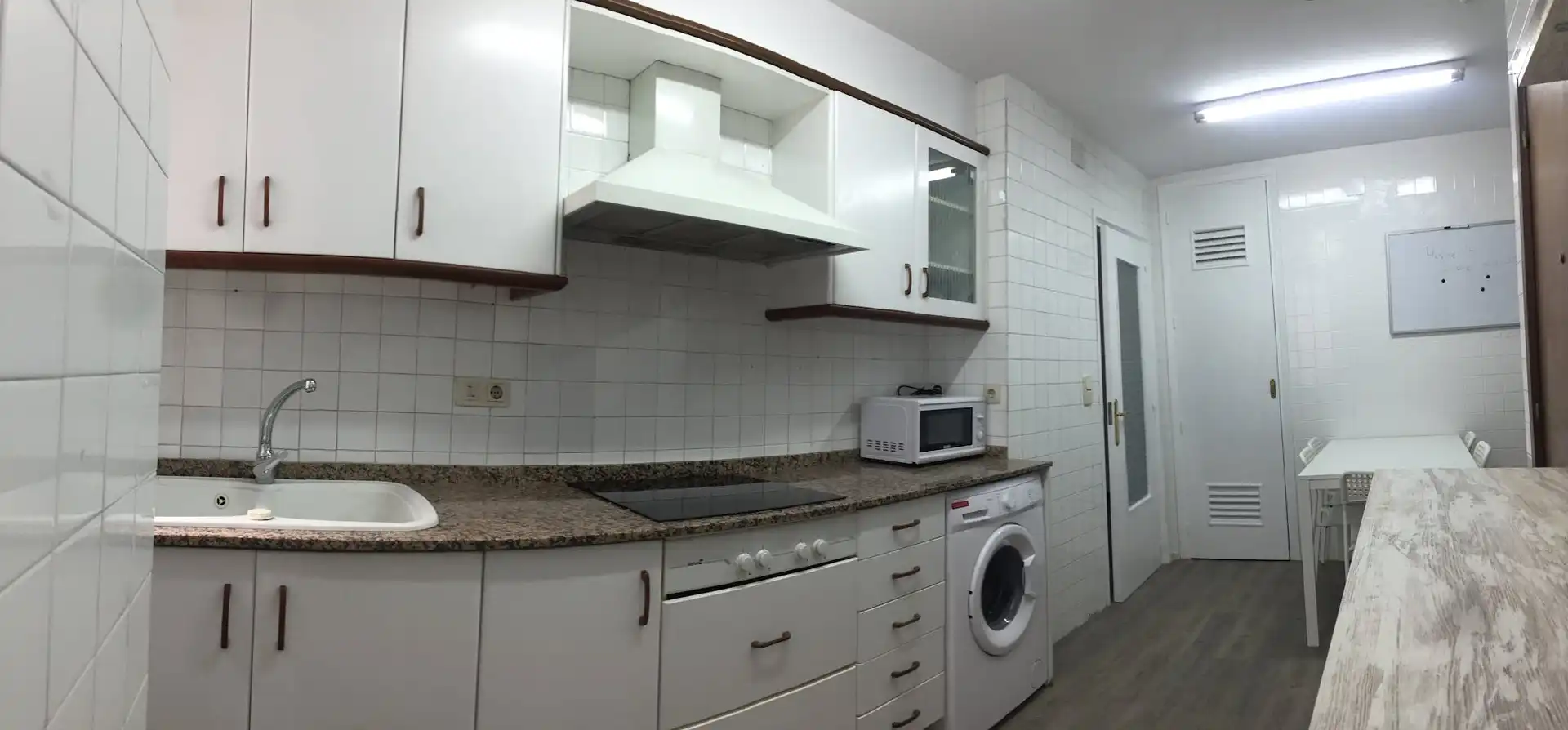 Kitchen of Flat for share in Valencia  with Heating, Washing machine and Internet