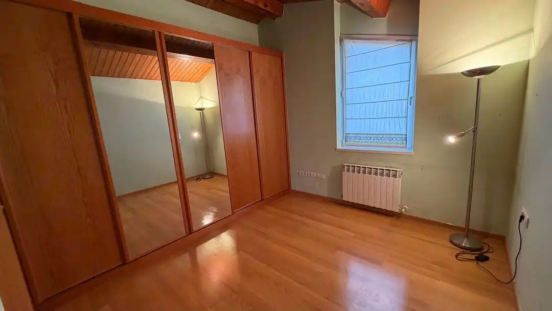 Dormitori de Casa o xalet en venda en Vitoria - Gasteiz amb Calefacció, Jardí privat i Terrassa