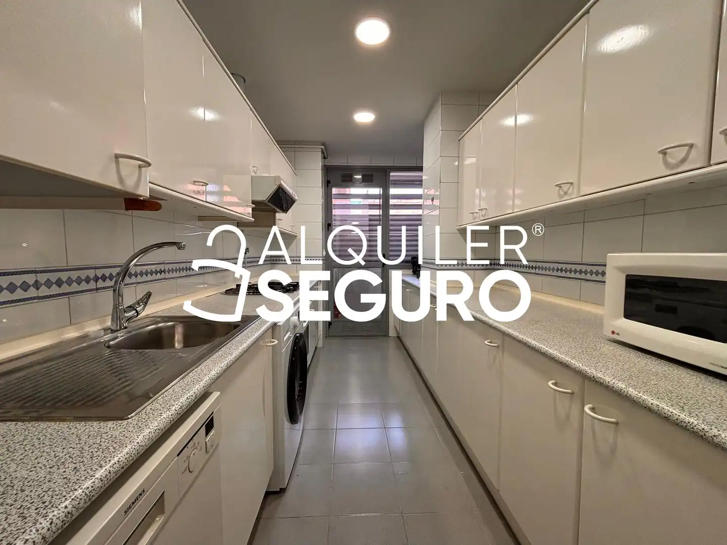 Cocina de Piso de alquiler en Madrid con Aire acondicionado y Calefacción