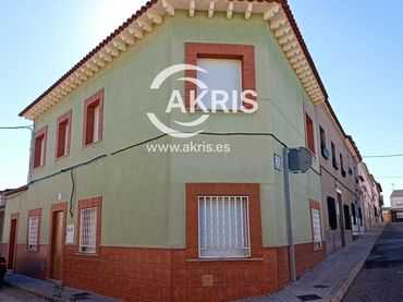 Detached house for sale in Calle Colón